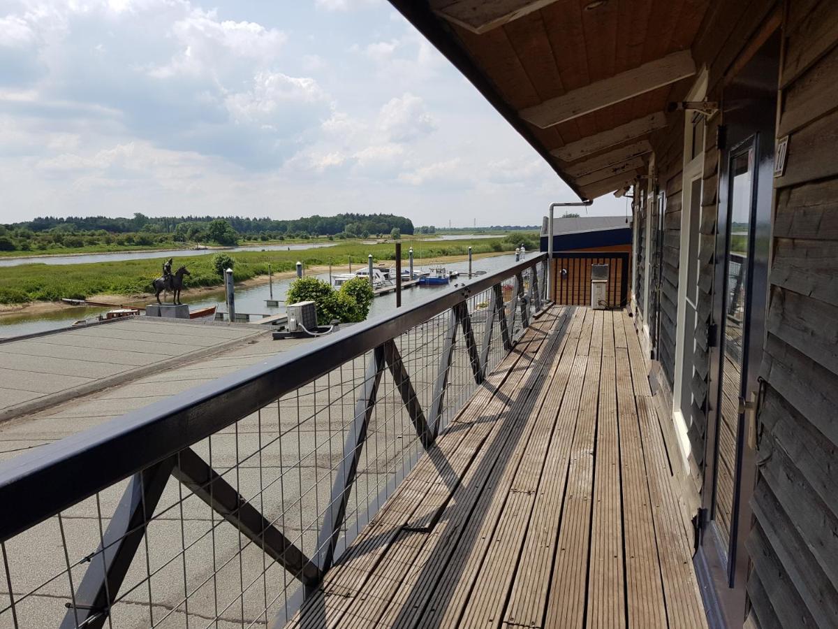 Hotel Garni Ijsselzicht Vesen 外观 照片