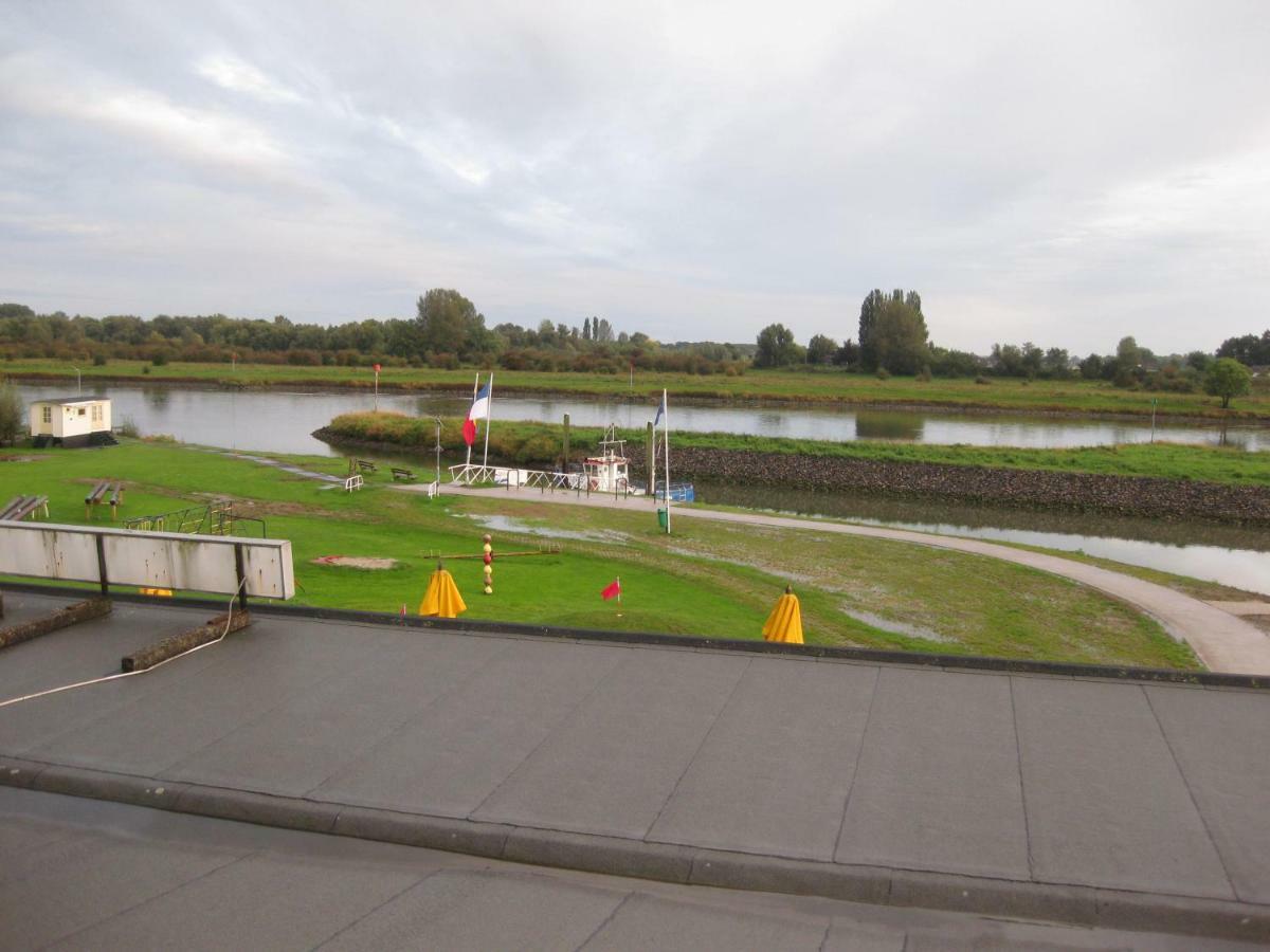 Hotel Garni Ijsselzicht Vesen 外观 照片